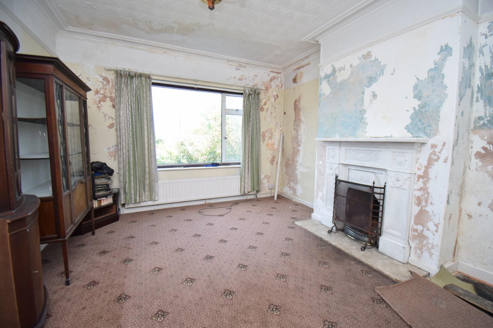 Living Room.JPG